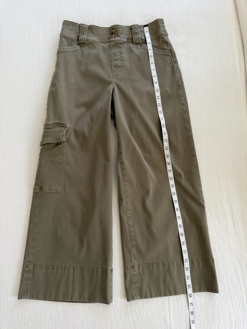 Spanx Stretch Twill Cargo Pants in Olive Size Medium - Picture 13 of 14